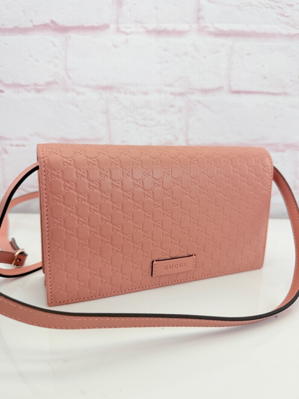 Gucci Pink Guccissima Embossed Leather Crossbody Shoulder Bag